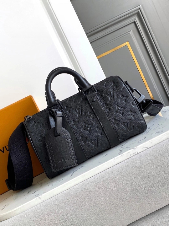 Louis Vuitton Keepall Bandoulière 25